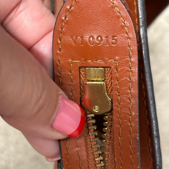 Louis Vuitton Saint Jacques Epi Leather Tote Bag / Handbag - Picture 11 of 12